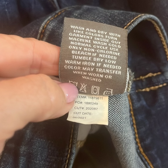 Torrid Dark Blue Denim Jacket size 3 excellent condition preowned - Picture 6 of 10